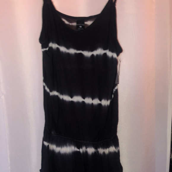 ROMPER - Picture 1 of 2